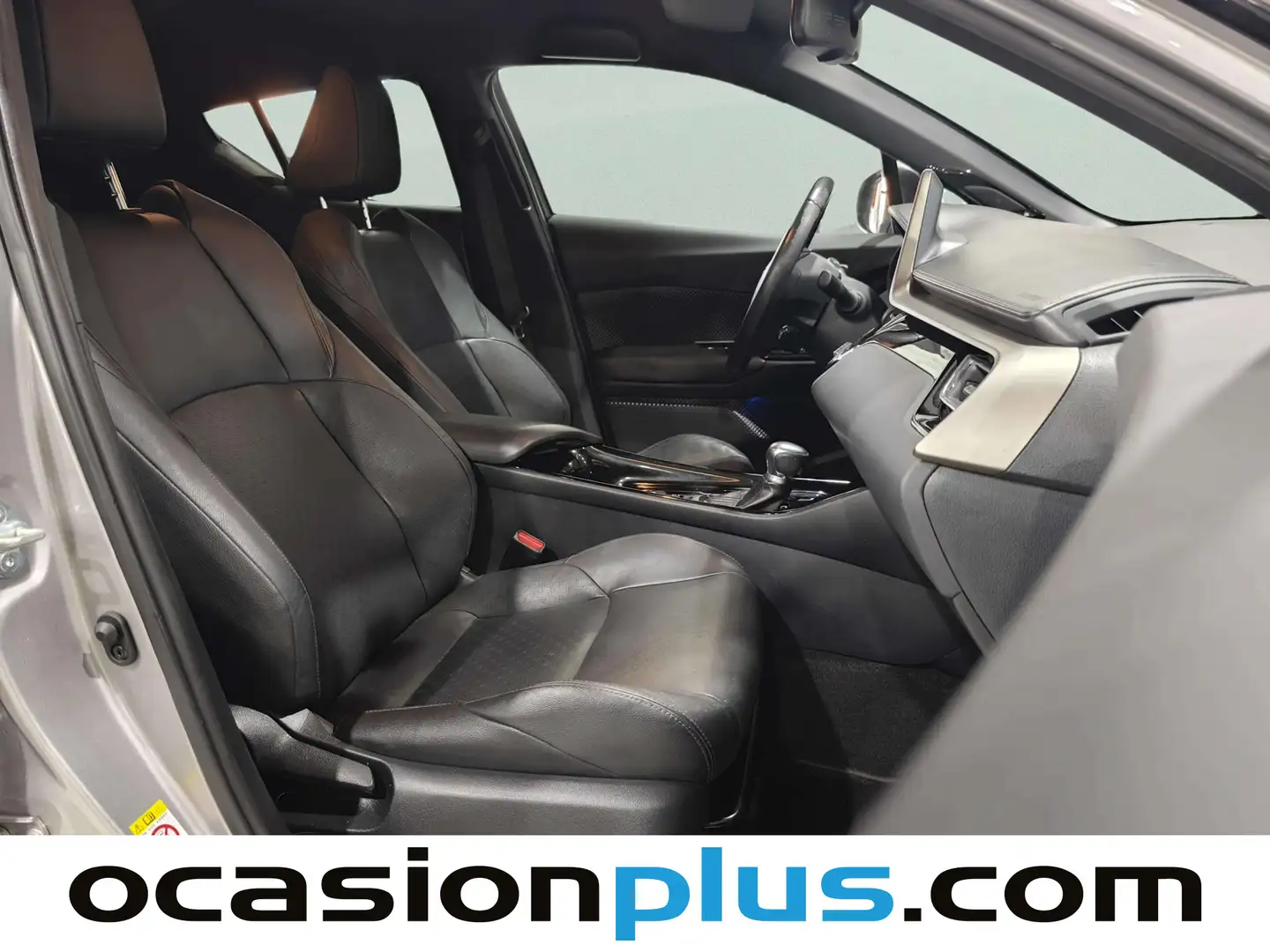 Foto Toyota C-HR Toyota C-HR 1.8 125H Advance Plus Luxury (122 CV)