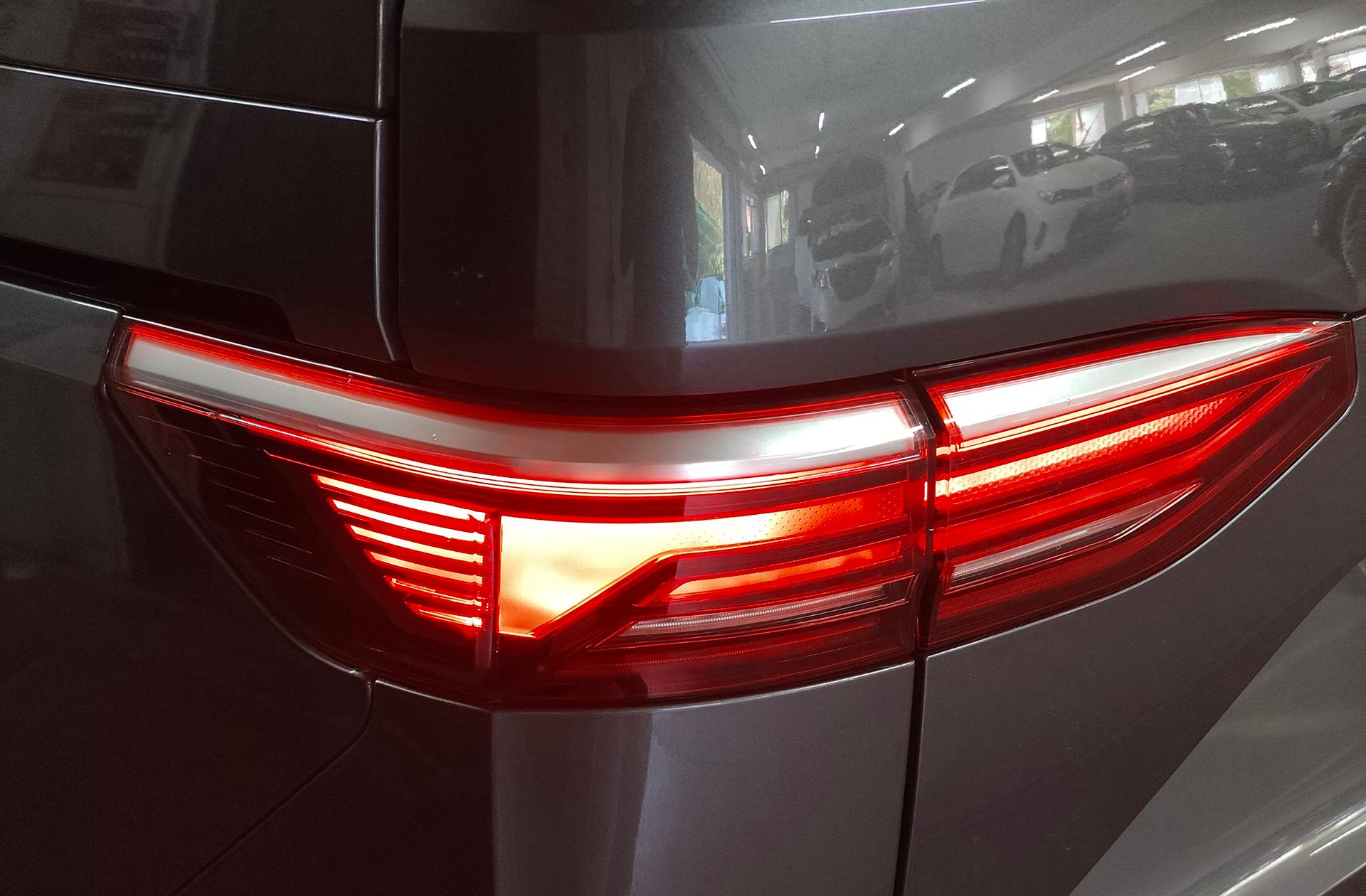 Volkswagen Multivan 1.4 TSI PHEV Batalla Corta DSG 7 plazas - foto 20