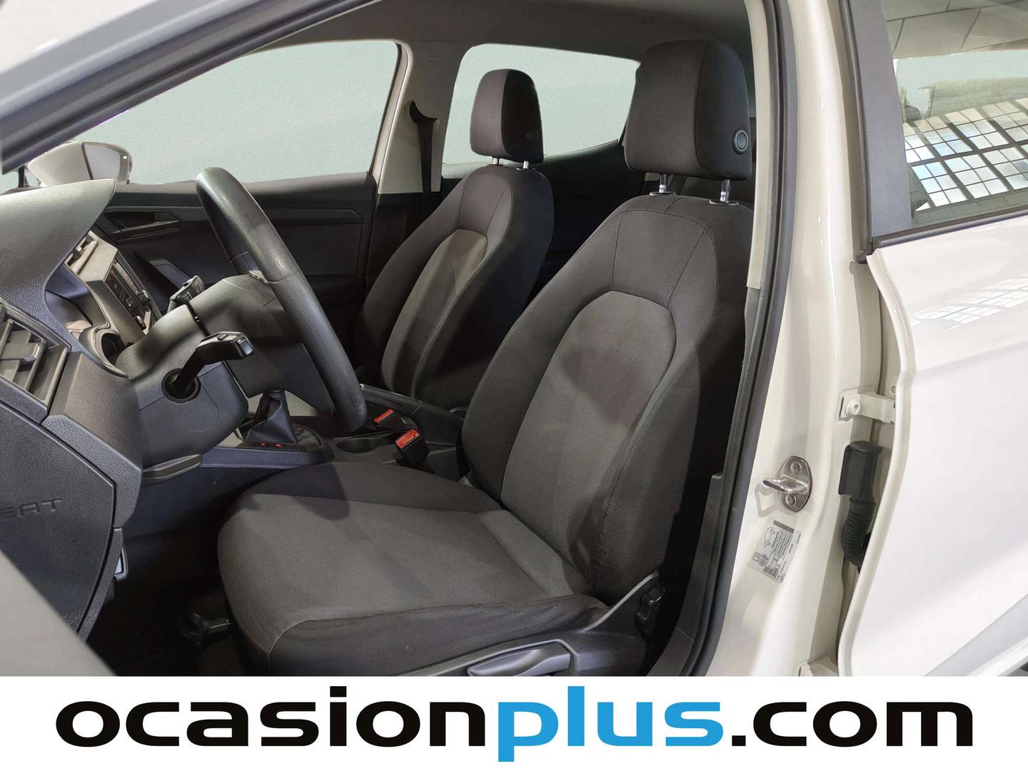 Foto asientos delanteros Seat Ibiza Seat Ibiza 1.0 Reference Plus (75 CV)