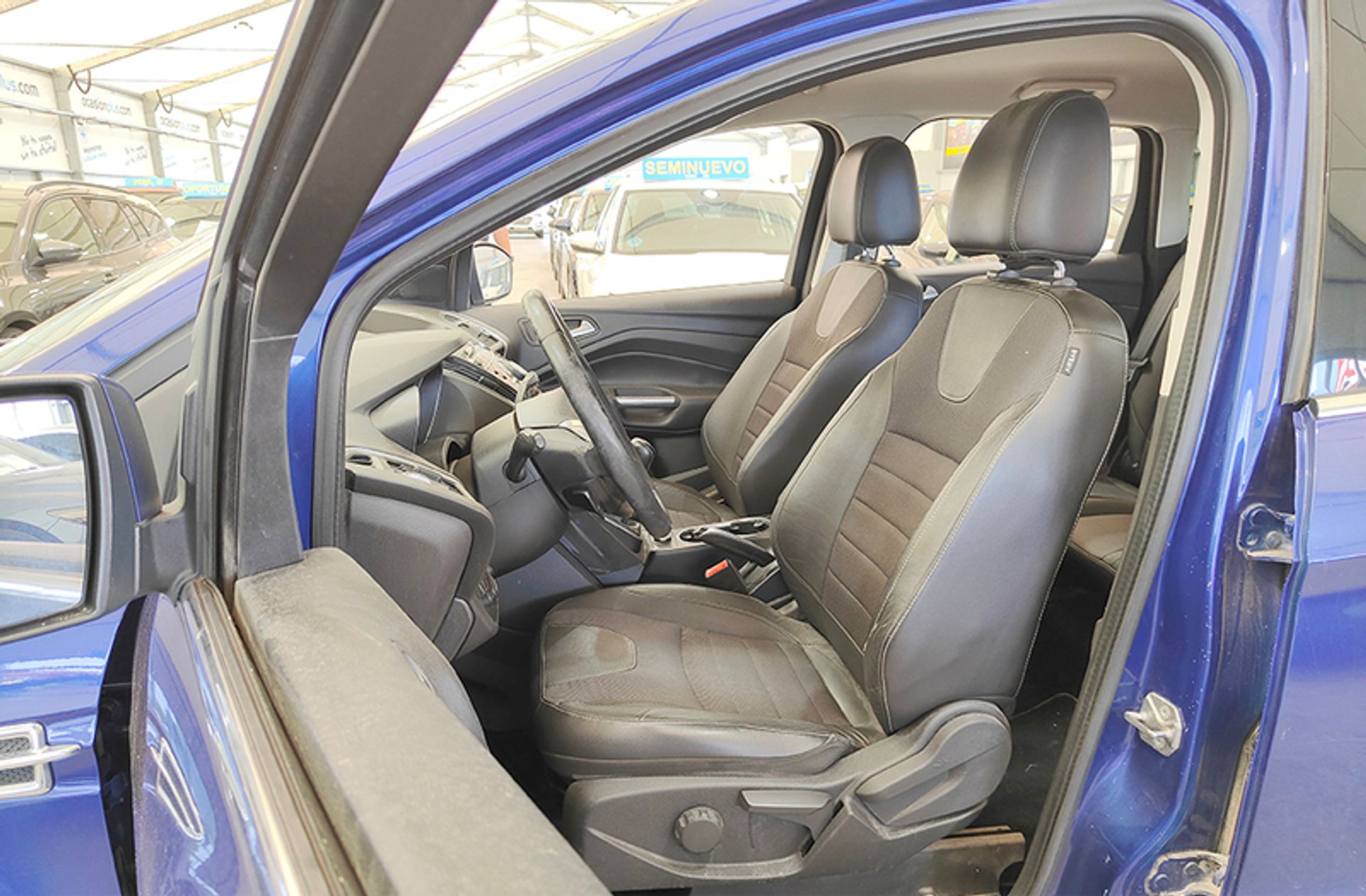 Ford Kuga 2.0 TDCi Titanium 4x4 - foto 9