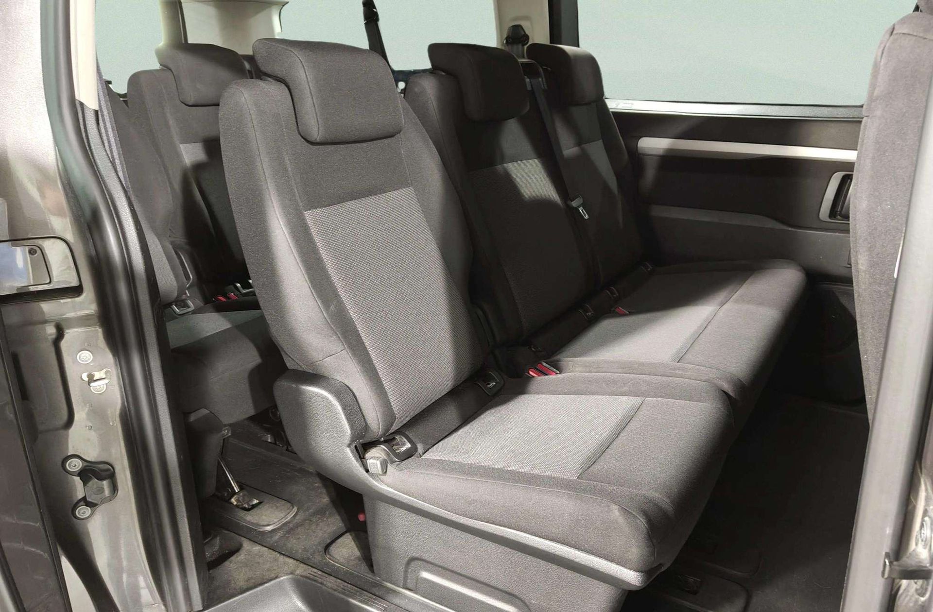 Toyota Proace Verso 1.5D Shuttle VX L2 9 plazas - foto 18
