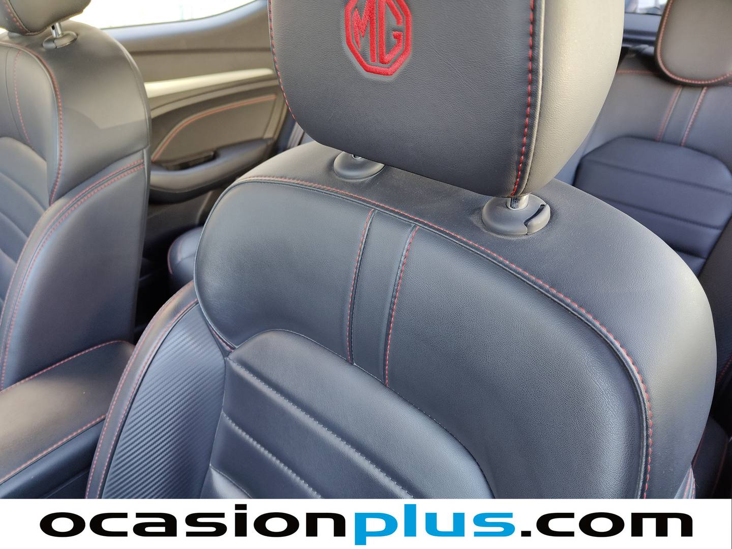 Extras y acabados del MG ZS MG ZS 1.5 Luxury (106 CV)