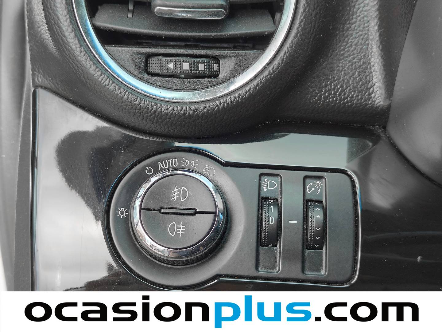 Equipamiento del Chevrolet Orlando Chevrolet Orlando 2.0 VCDi LTZ (163 CV) 7 Plazas