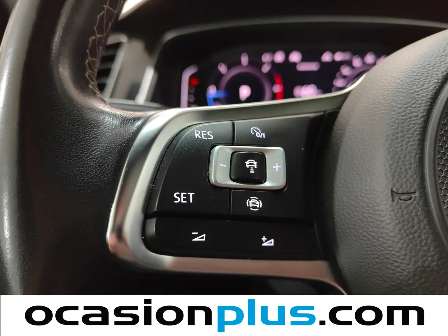 Foto Volkswagen Tiguan Volkswagen Tiguan Sport 2.0 TDI 4Motion (190 CV) DSG Pack R-Line