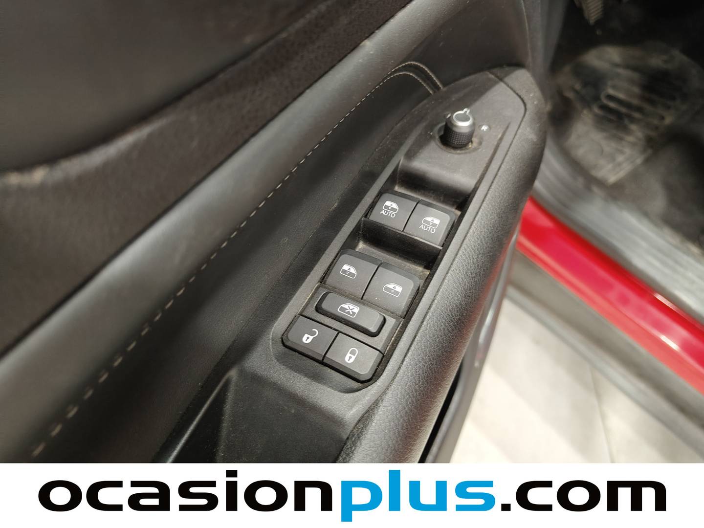 Foto Jeep Compass Jeep Compass 1.3 Gse Night Eagle FWD MT (130 CV)