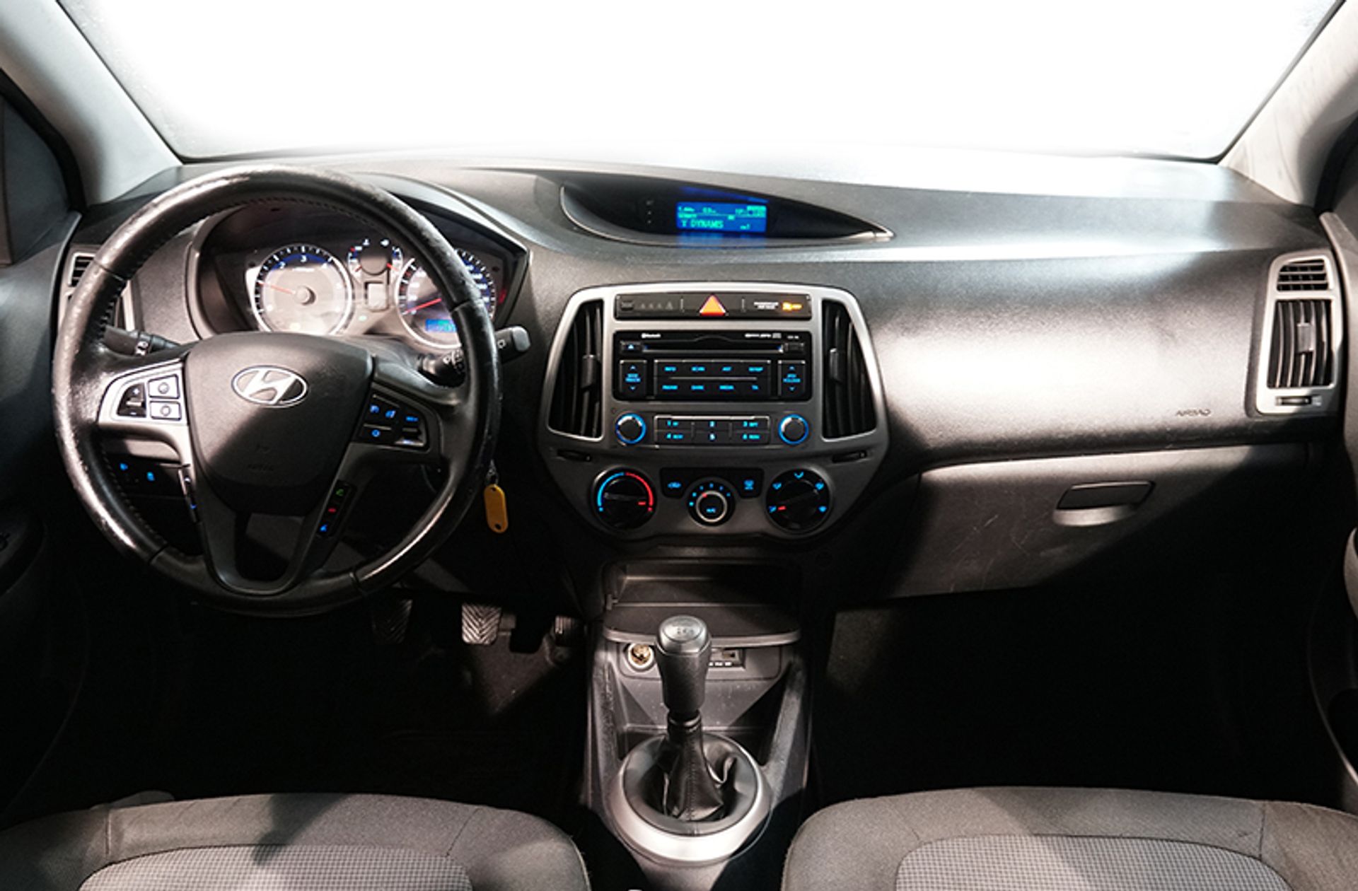 Hyundai i20 1.1 CRDi Go! - foto 6