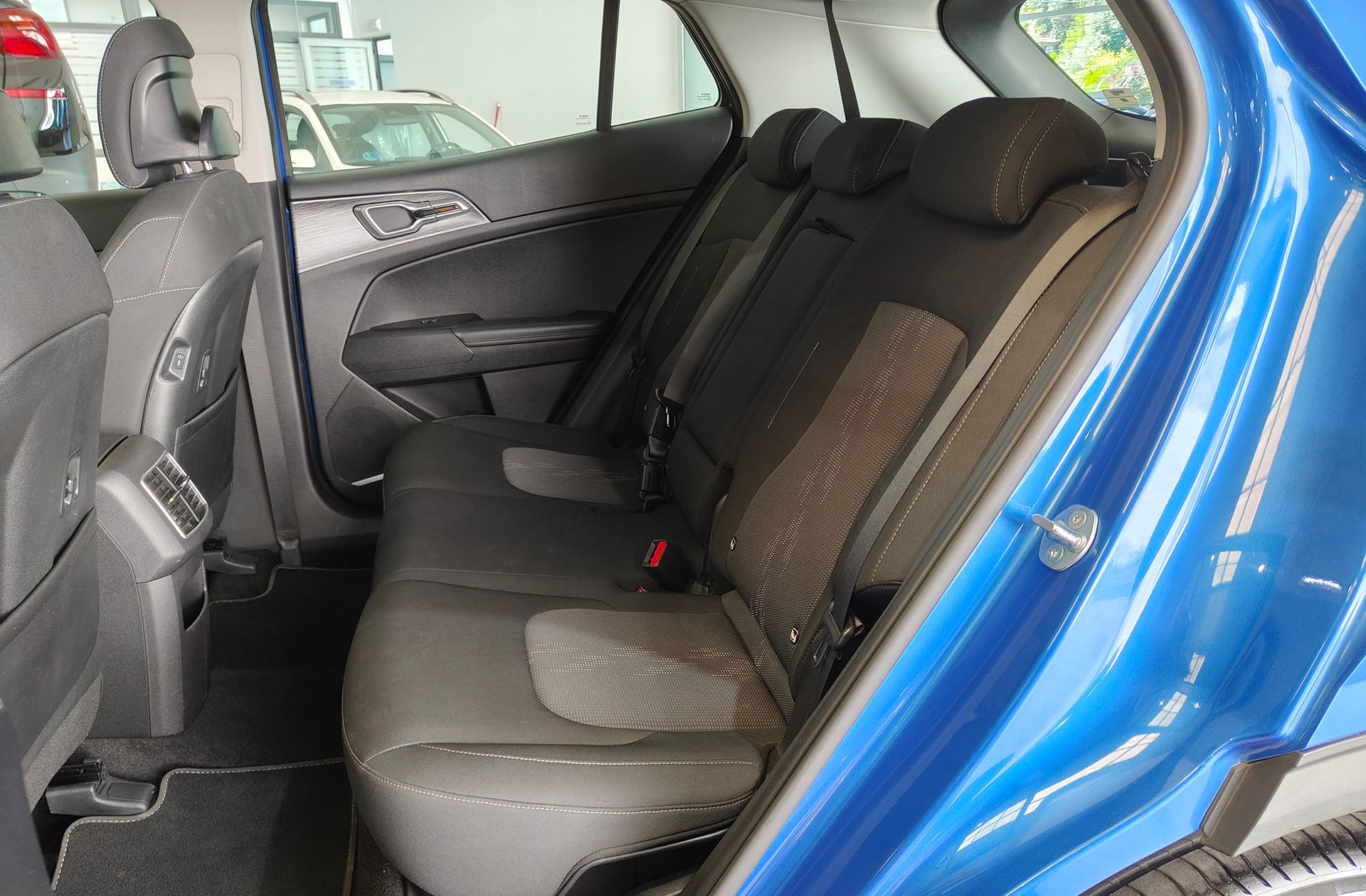 Kia Sportage 1.6 T-GDi MHEV Drive 4x2 - foto 13