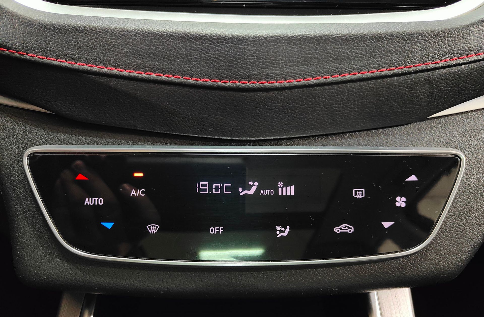 SWM G01 1.5T Luxury - foto 34