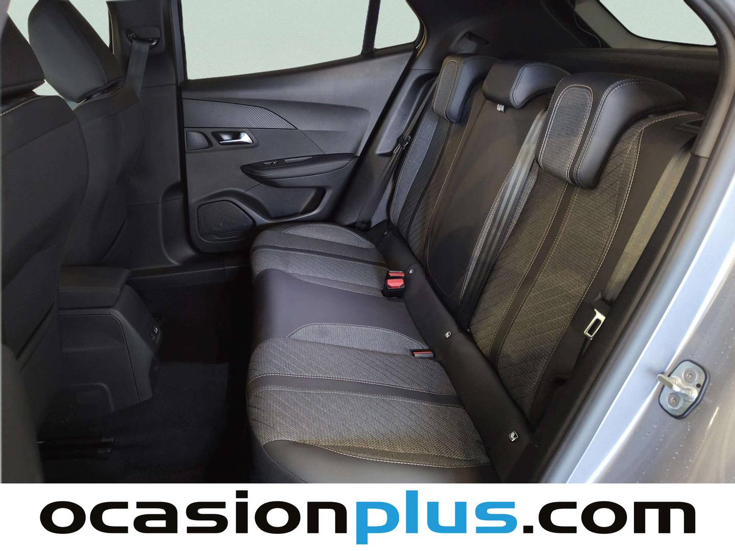 Peugeot 2008 Peugeot 2008 Allure Hybrid eDCS6 (145 CV) de segunda mano