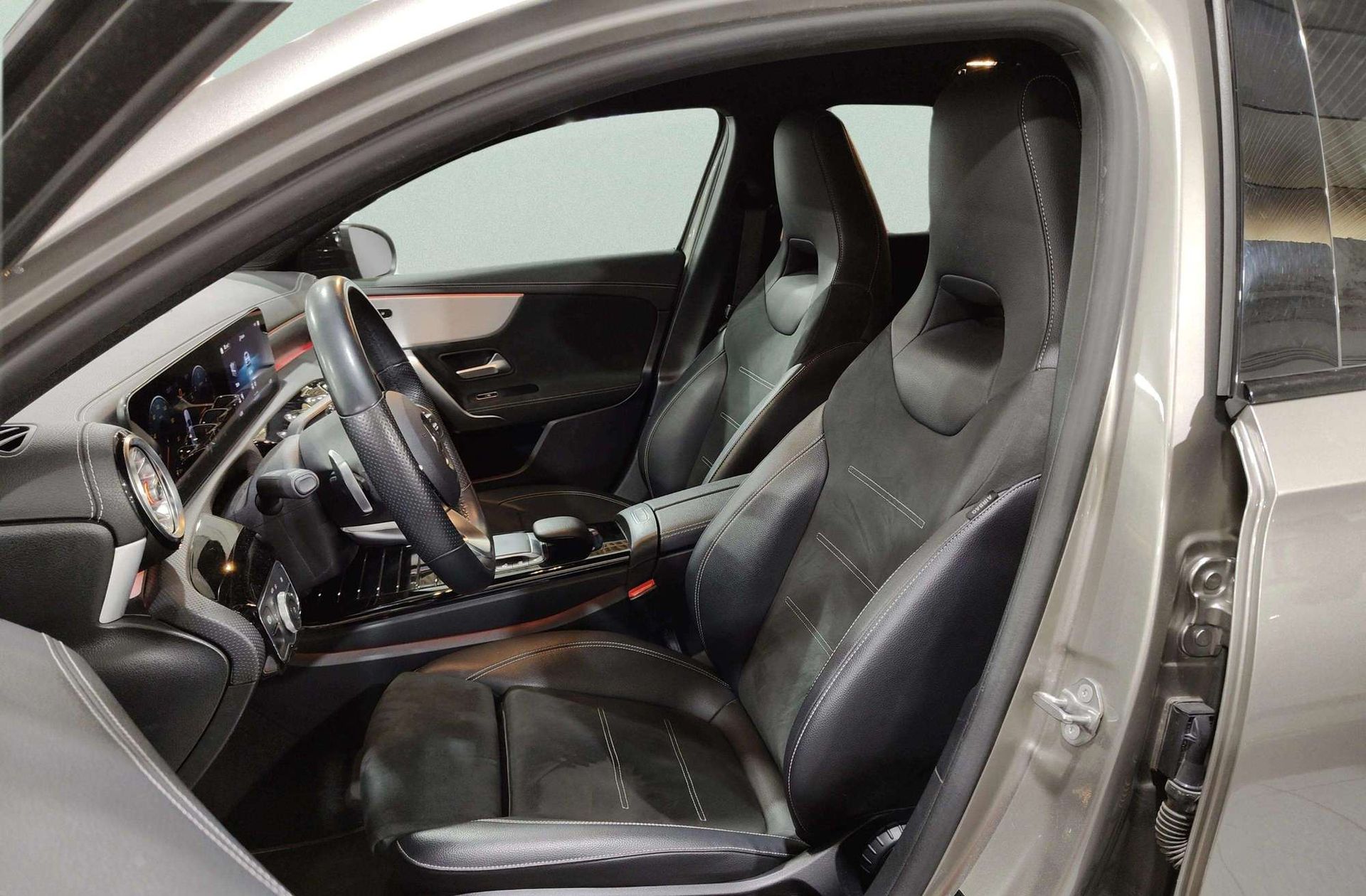 Mercedes-Benz Clase A 180 d Pack AMG - foto 15