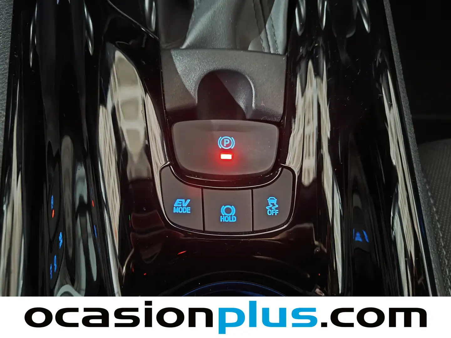 Foto Toyota C-HR Toyota C-HR 1.8 125H Advance (122 CV)