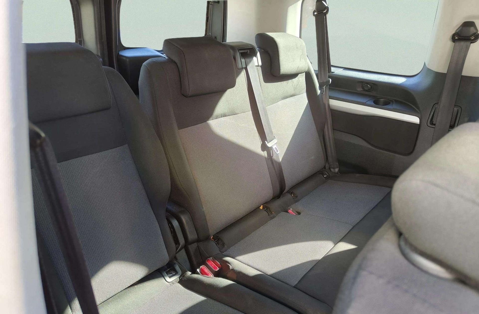 Toyota Proace Verso 2.0D VX Plus Shuttle L1 - foto 15