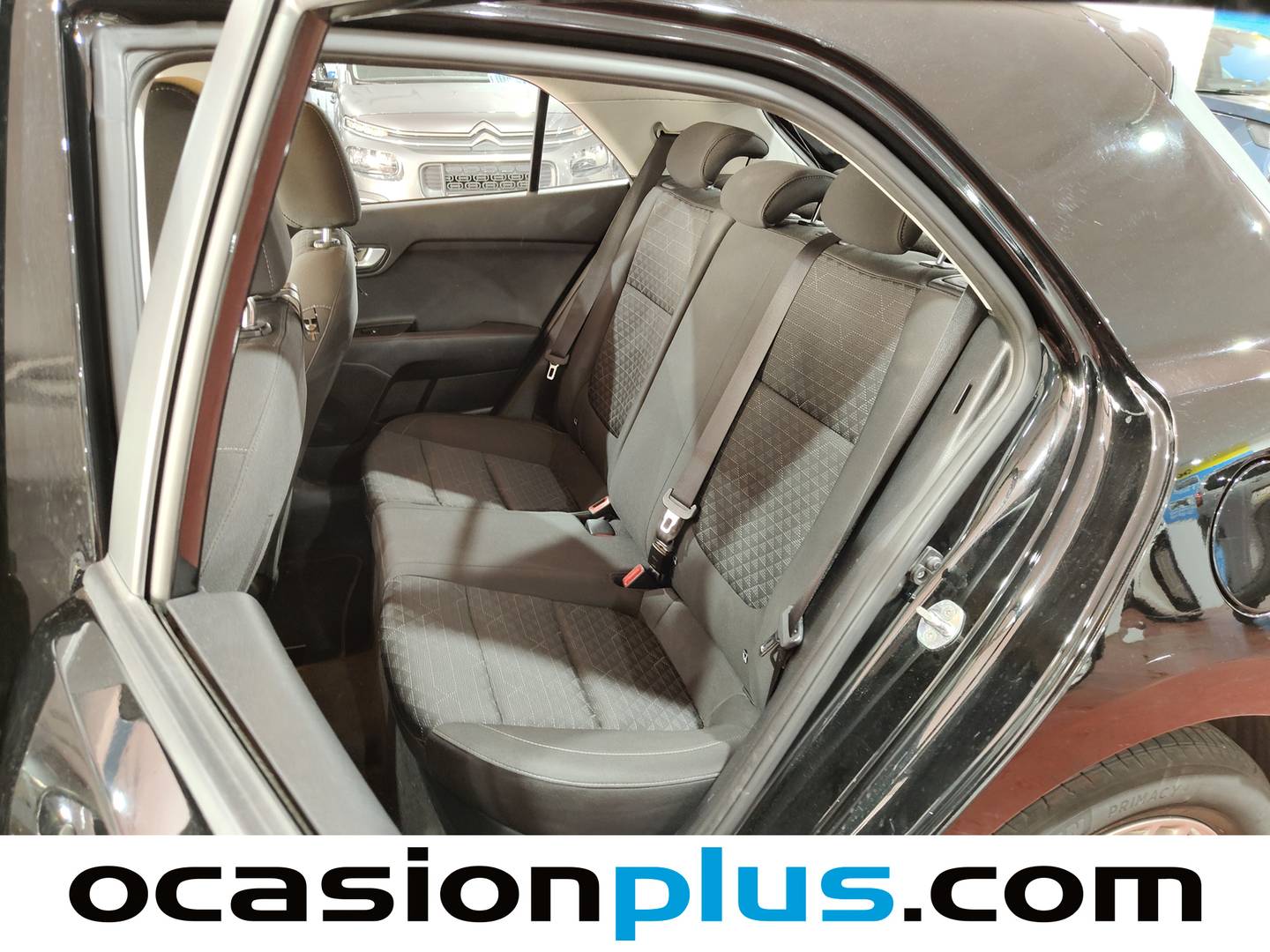 Foto asientos traseros KIA Rio KIA Rio 1.2 DPi Concept (84 CV)