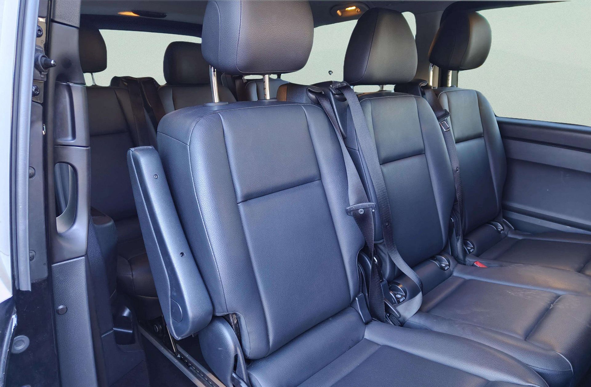 Mercedes-Benz Vito Combi 114 CDI Tourer Select Larga - foto 18