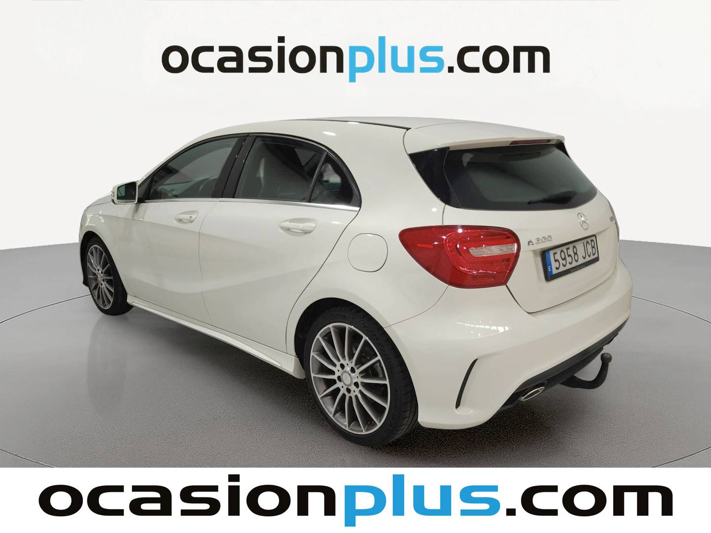 Foto trasera Mercedes Clase A Mercedes Clase A 200 CDI AMG Line (136 CV) izquierda