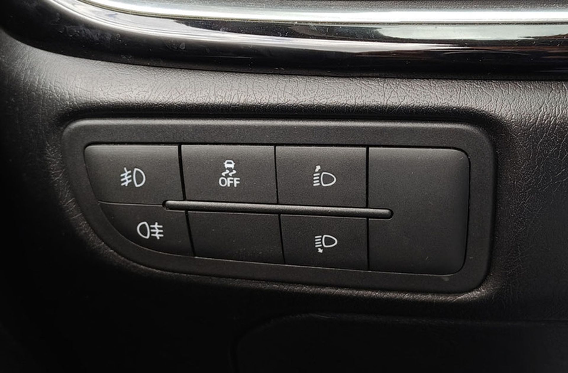Fiat Tipo 1.5 Hybrid Cross DCT - foto 12