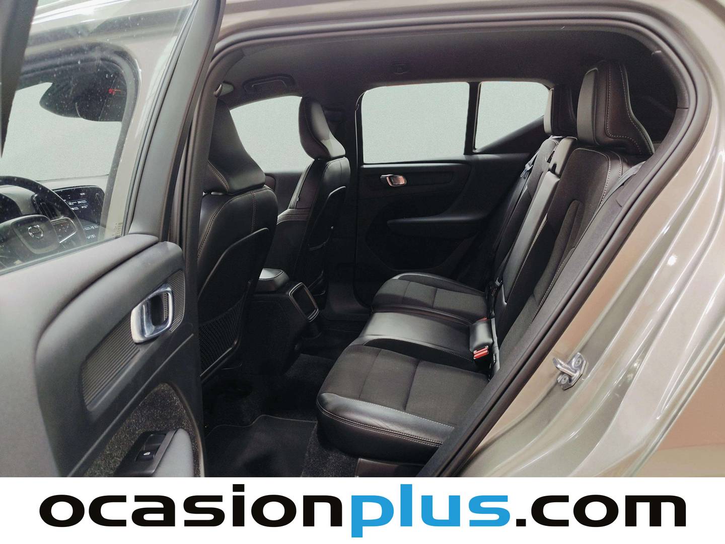 Foto asientos traseros Volvo XC40 Volvo XC40 T4 Business Plus Auto (190 CV)