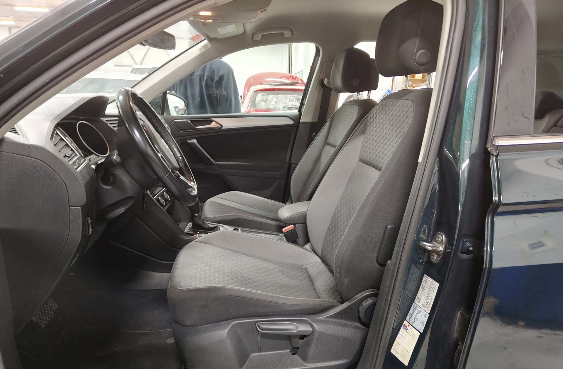 Volkswagen Tiguan Advance 2.0 TDI DSG - foto 11