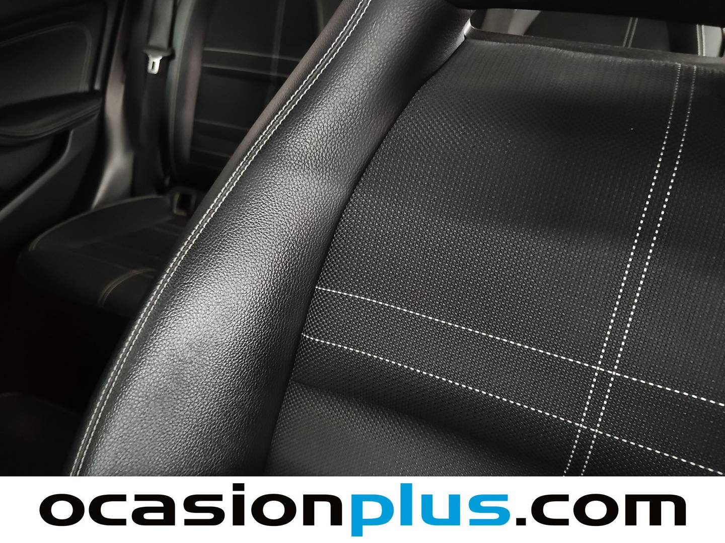 Foto Mercedes GLA Mercedes-Benz GLA GLA 200 d Urban (136 CV)