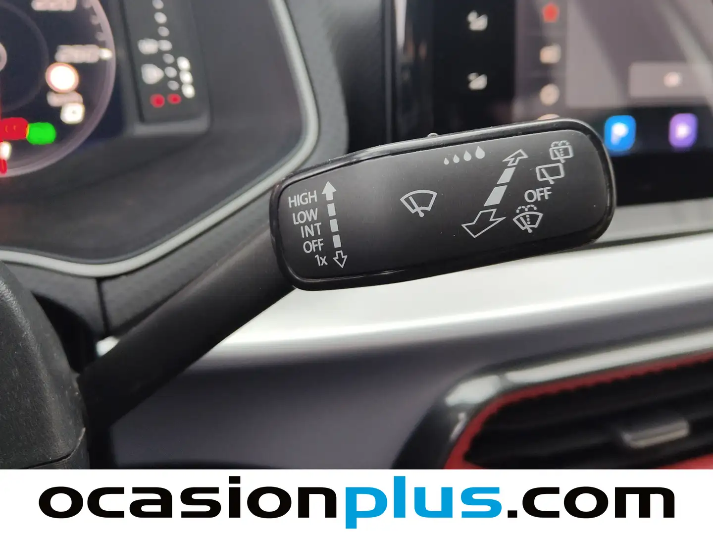 Foto Seat Arona SEAT Arona 1.5 TSI FR XL DSG (150 CV)