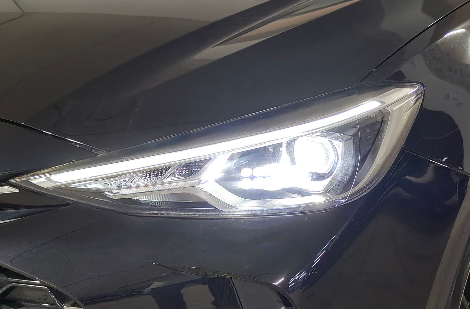 MG ZS 1.5 Hybrid+ Luxury - foto 19