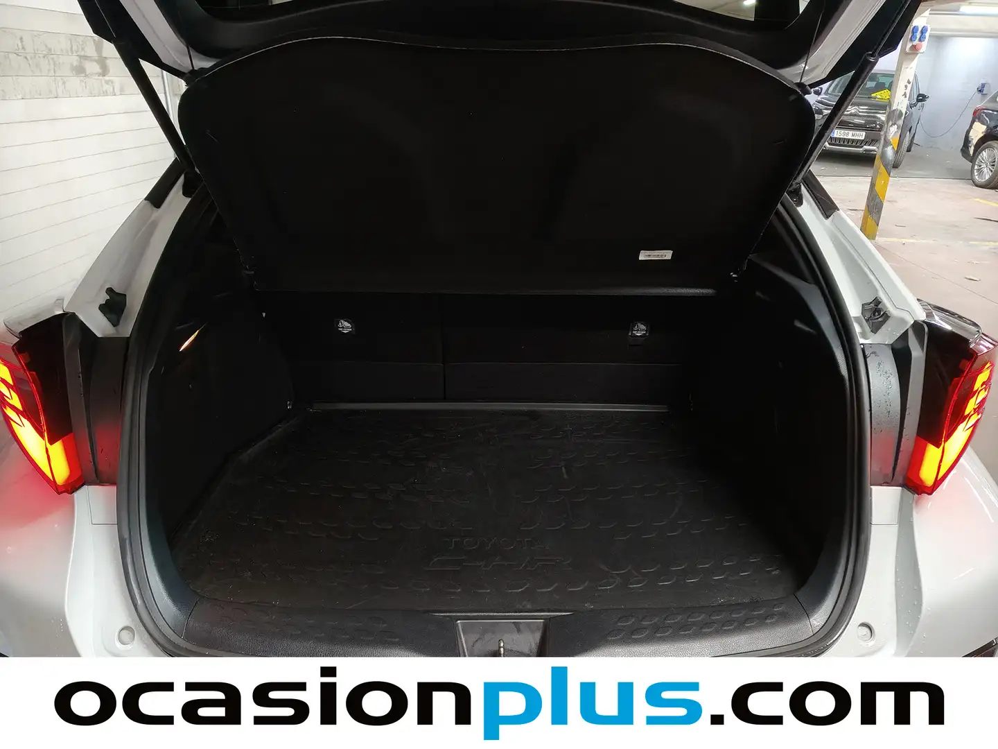 Foto Toyota C-HR Toyota C-HR 180H GR Sport (184 CV)