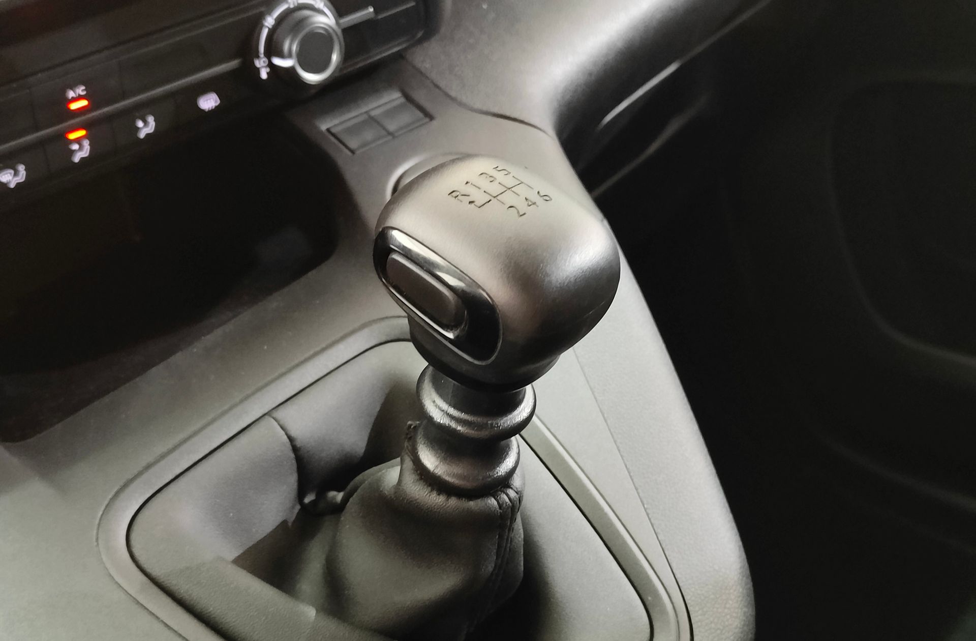 Opel Combo Cargo 1.5 Diesel M 650kg - foto 5
