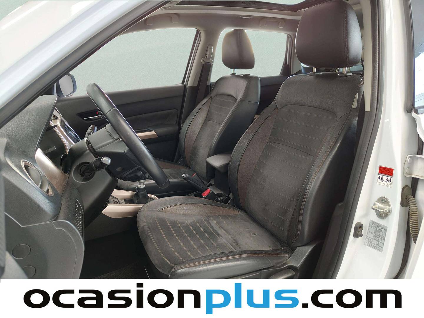 Foto asientos delanteros Suzuki Vitara Suzuki Vitara 1.6 DDiS GLX 4WD (120 CV)