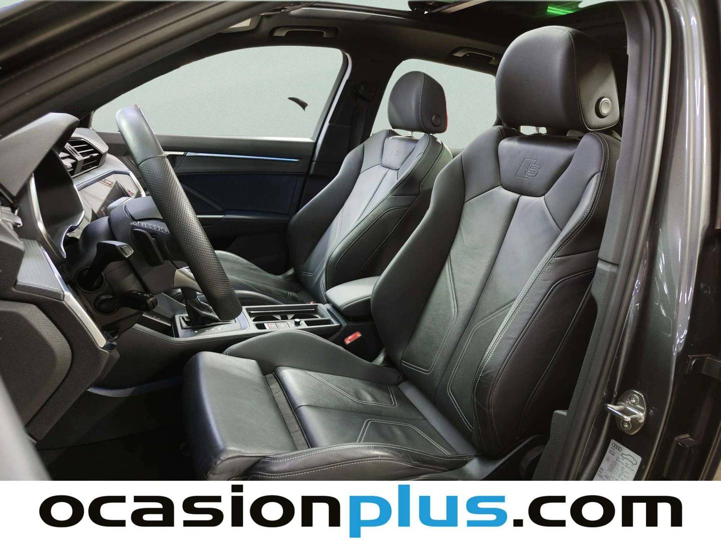 Foto asientos delanteros Audi Q3 Audi Q3 TFSIe S line 45 TFSI e (245 CV) S tronic Pack S-line