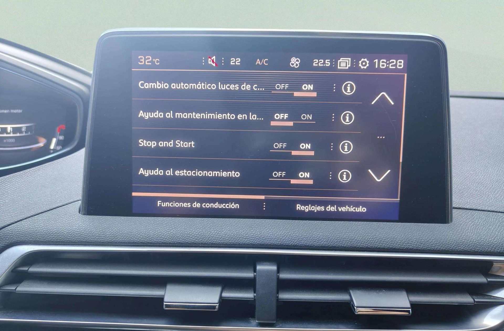 Peugeot 3008 2.0 BlueHDi GT - foto 34