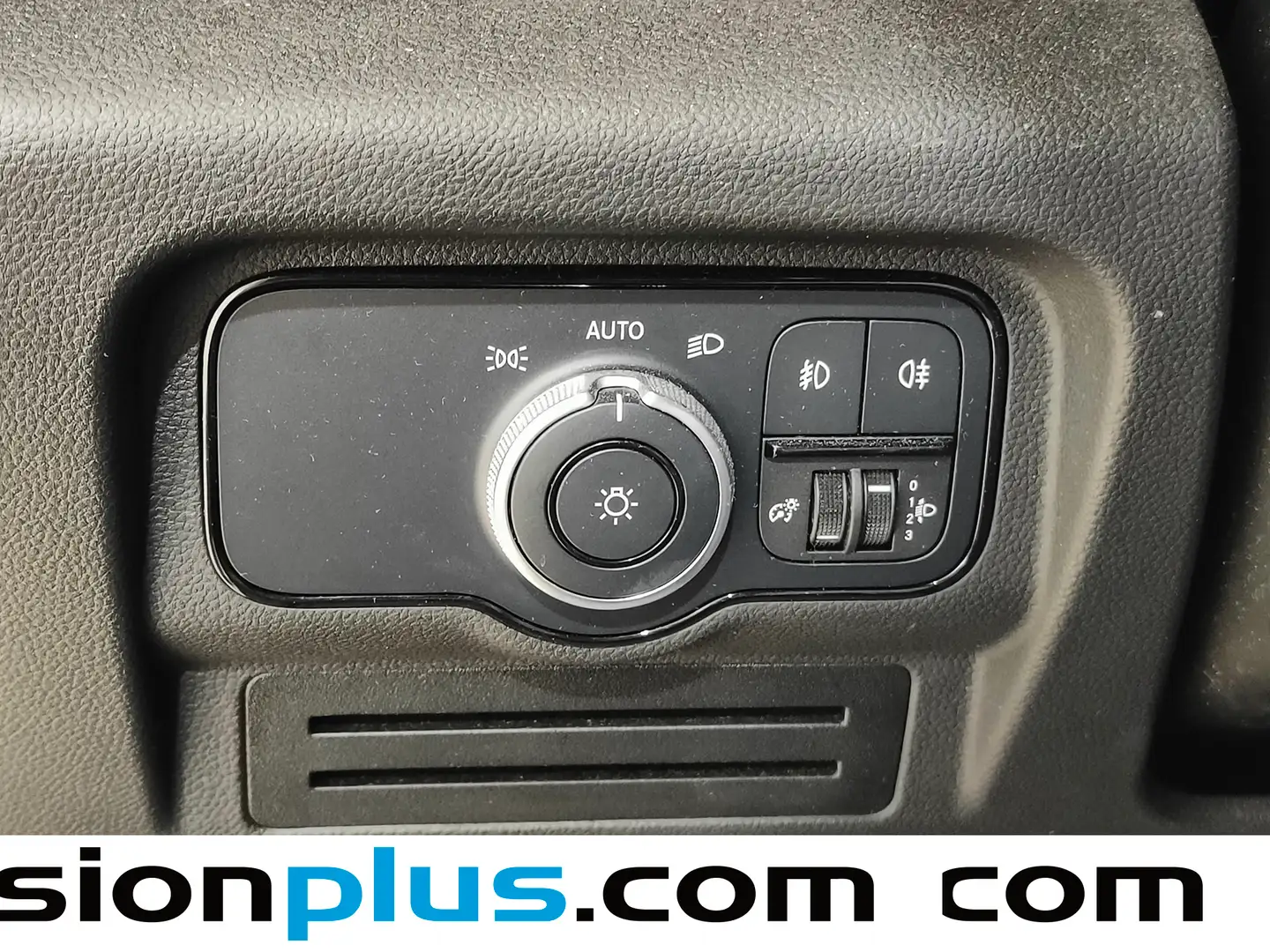 Foto Mercedes Citan Mercedes-Benz Citan Combi 110 CDI Tourer Base Largo (95 CV)