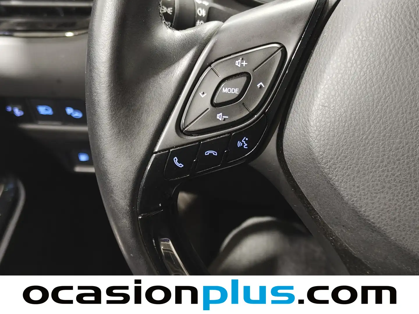 Foto Toyota C-HR Toyota C-HR 1.8 125H Style Plus (122 CV)