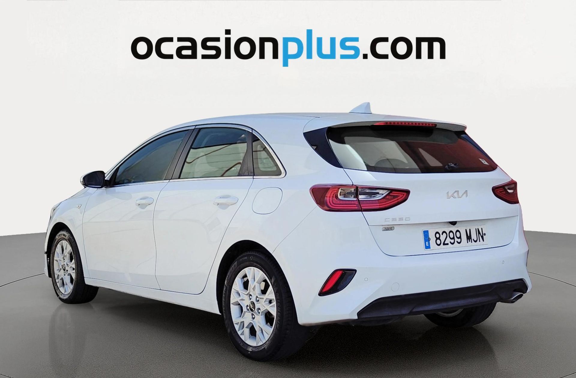 Kia Ceed 1.6 MHEV iMT Drive - foto 3