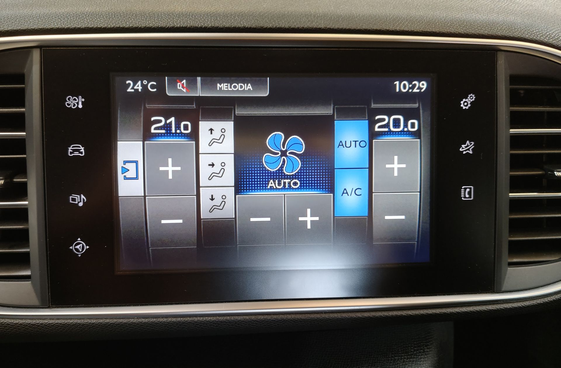 Peugeot 308 PureTech 130 Allure EAT6 - foto 29