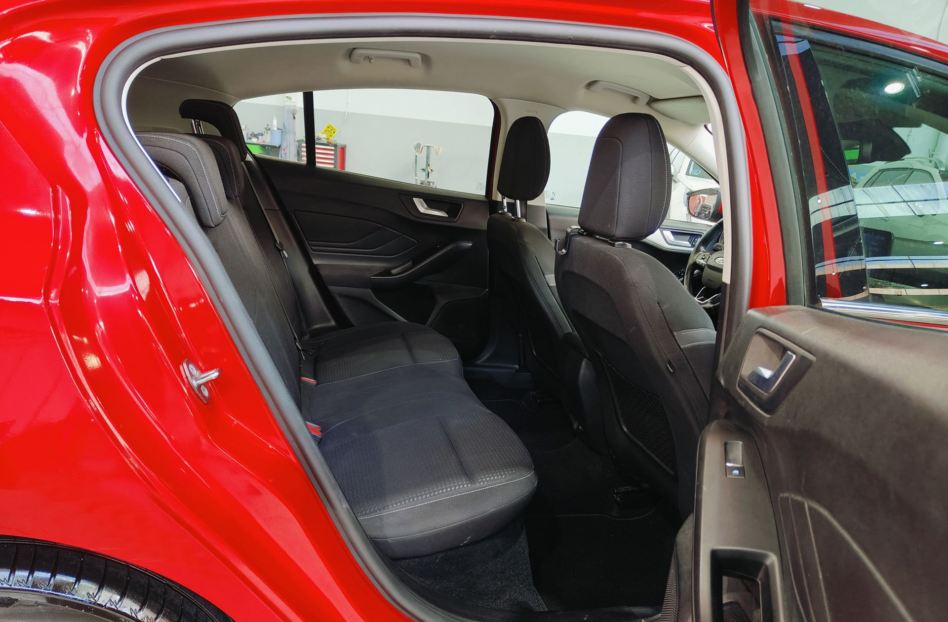 Ford Focus 1.0 EcoBoost MHEV Trend+ - foto 16