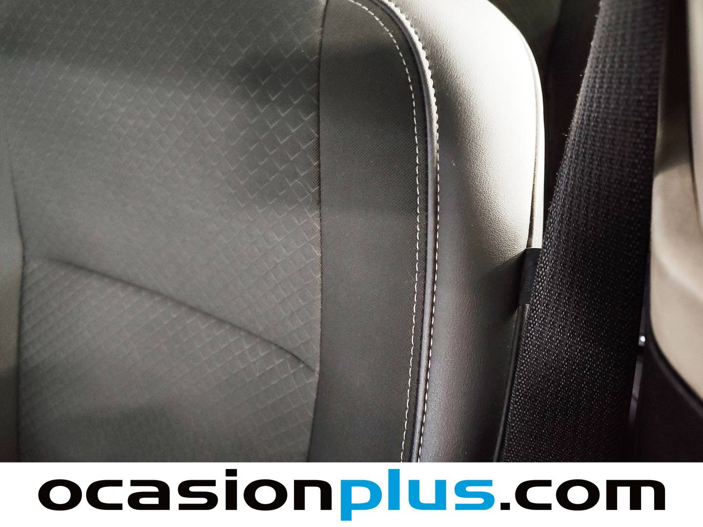 Extras y acabados del Opel Mokka X Opel Mokka X 1.6 CDTi S&S Excellence 4X2 (136 CV)