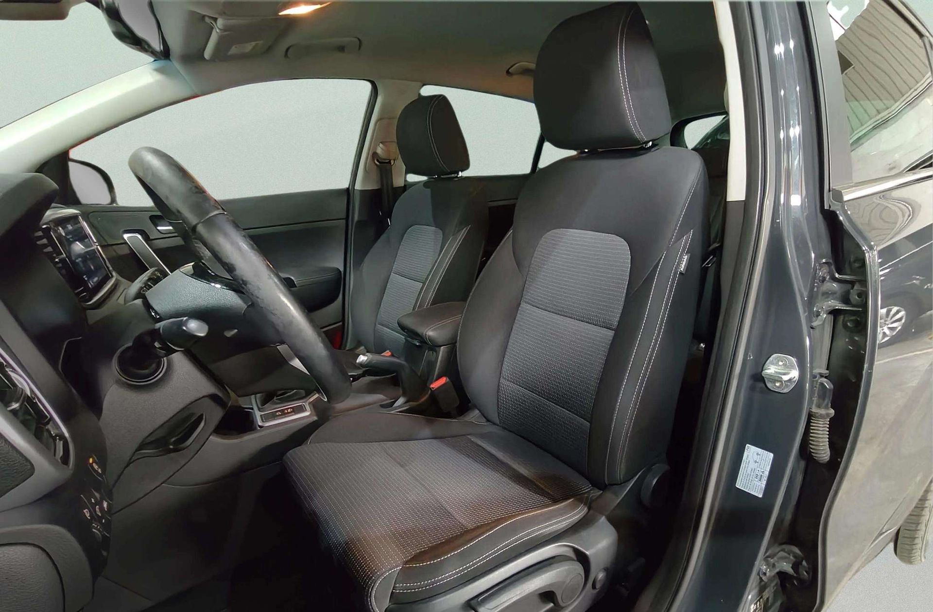 Kia Sportage 1.6 CRDi MHEV Drive Plus 4x2 - foto 12