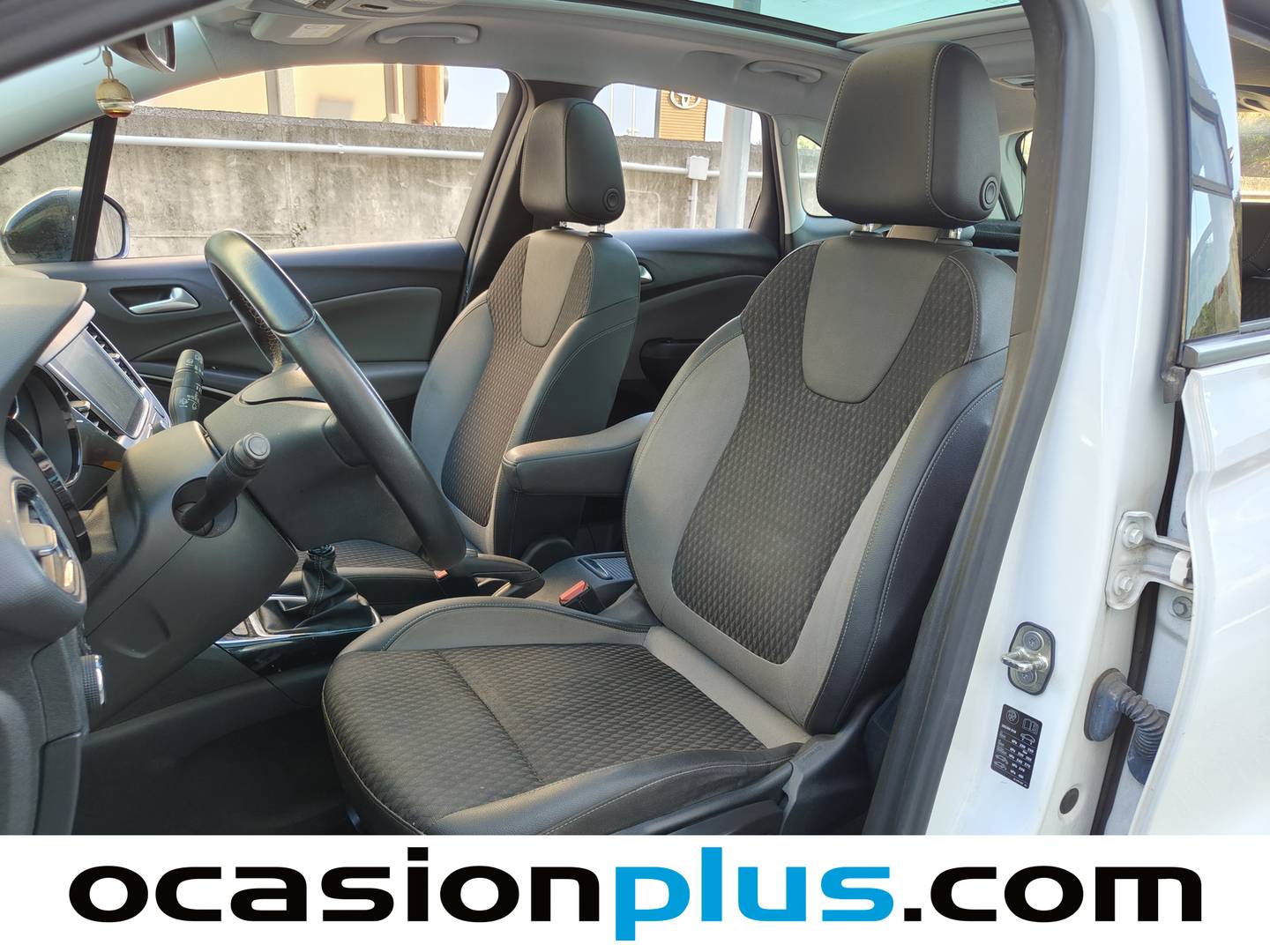Foto asientos delanteros Opel Crossland X Opel Crossland X 1.2 Turbo S&S Excellence (130 CV)