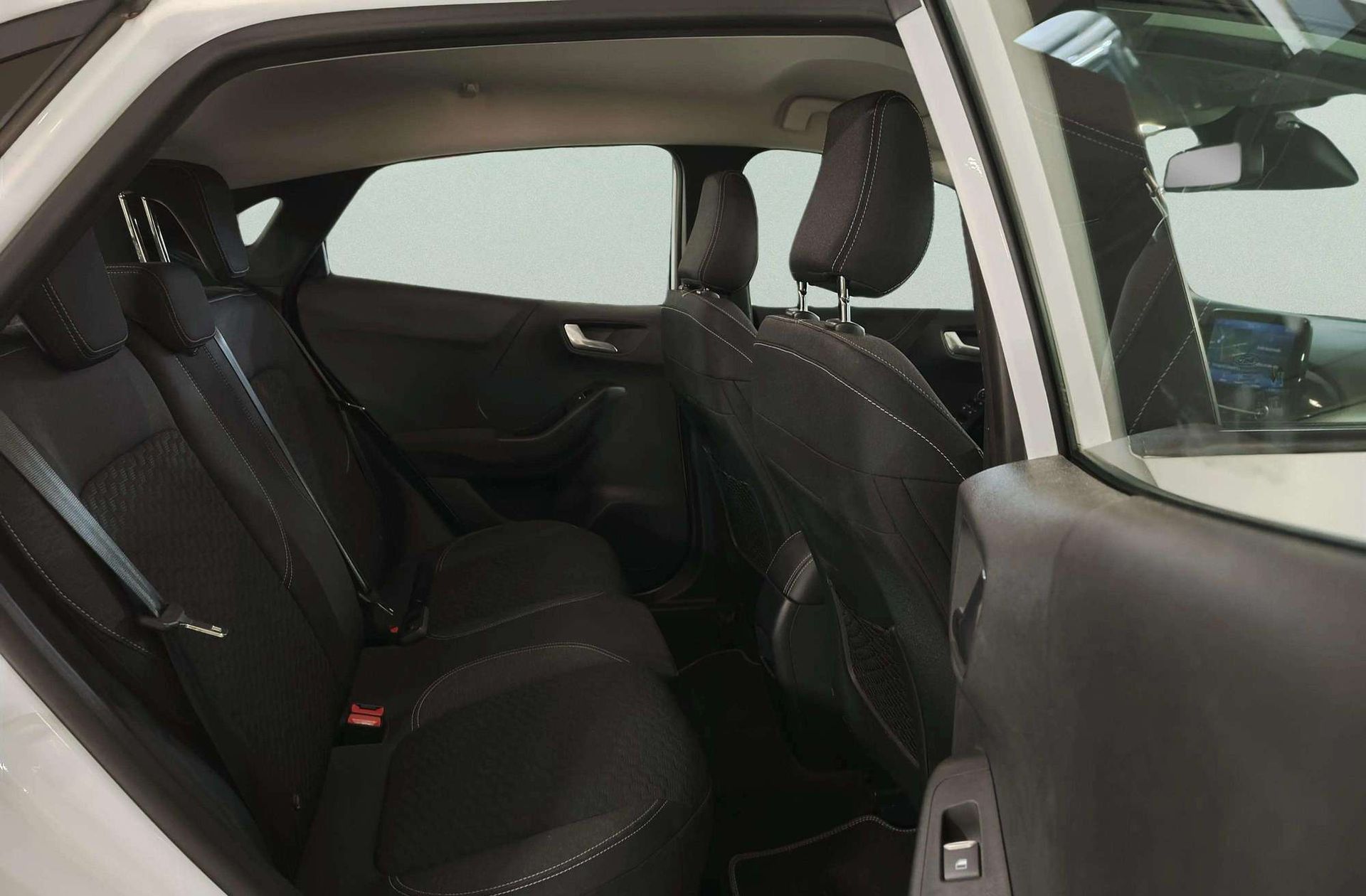 Ford Puma 1.0 EcoBoost Titanium - foto 16