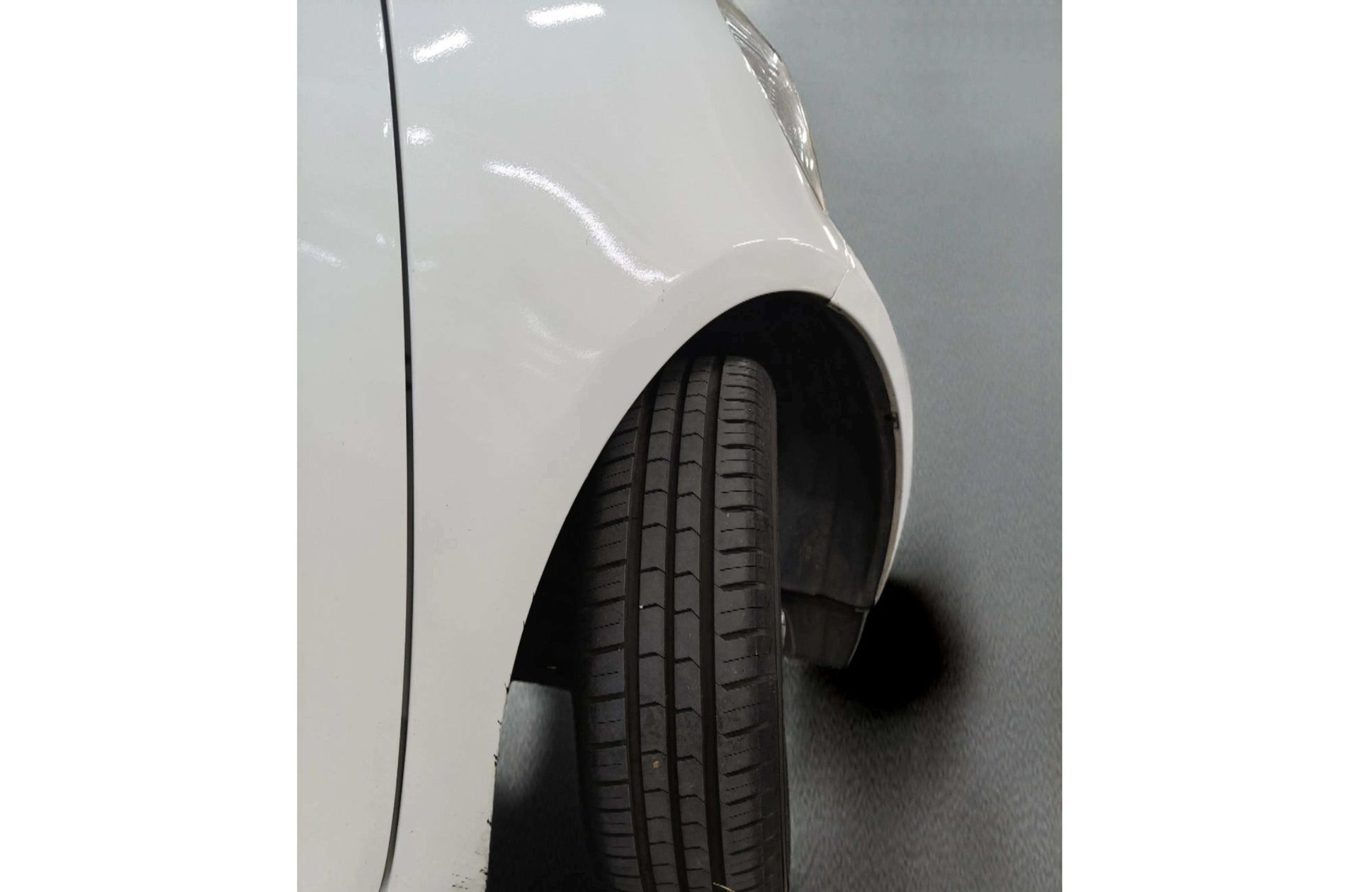 Toyota iQ 1.33 VVT-i MultiDrive S - foto 28