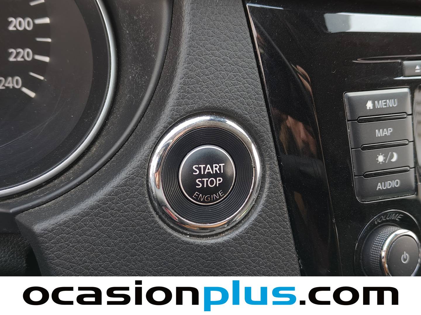 Foto Nissan QASHQAI Nissan Qashqai DIG-T 140 N-Connecta 4x2 (140 CV)