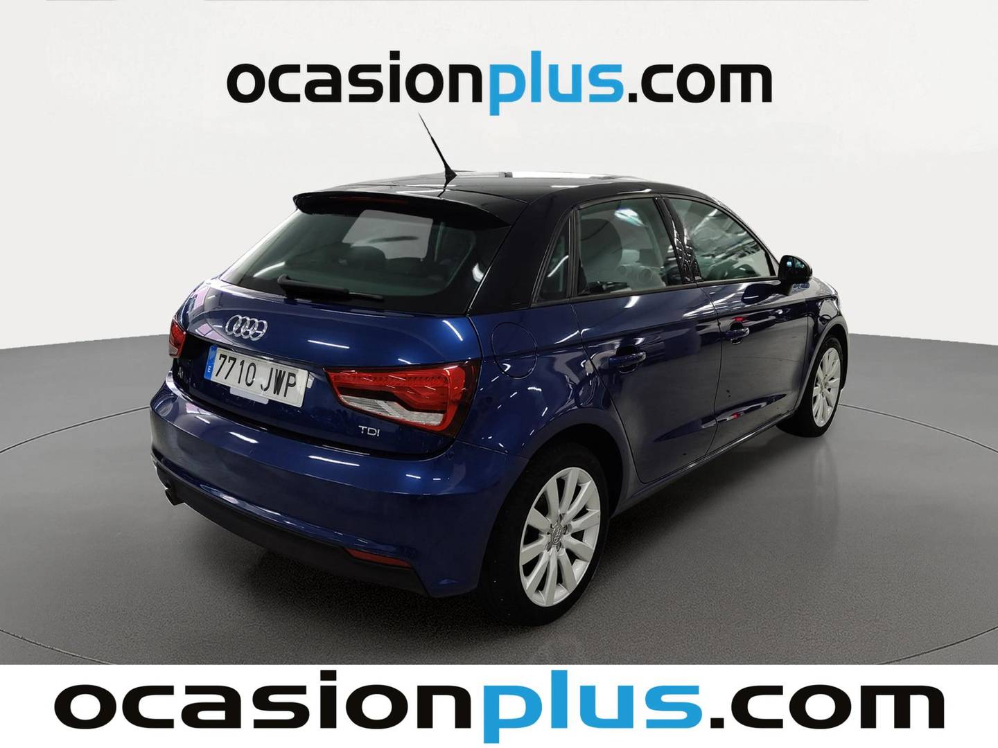 Foto trasera Audi A1 Audi A1 Sportback Attraction 1.6 TDI (116 CV) derecha