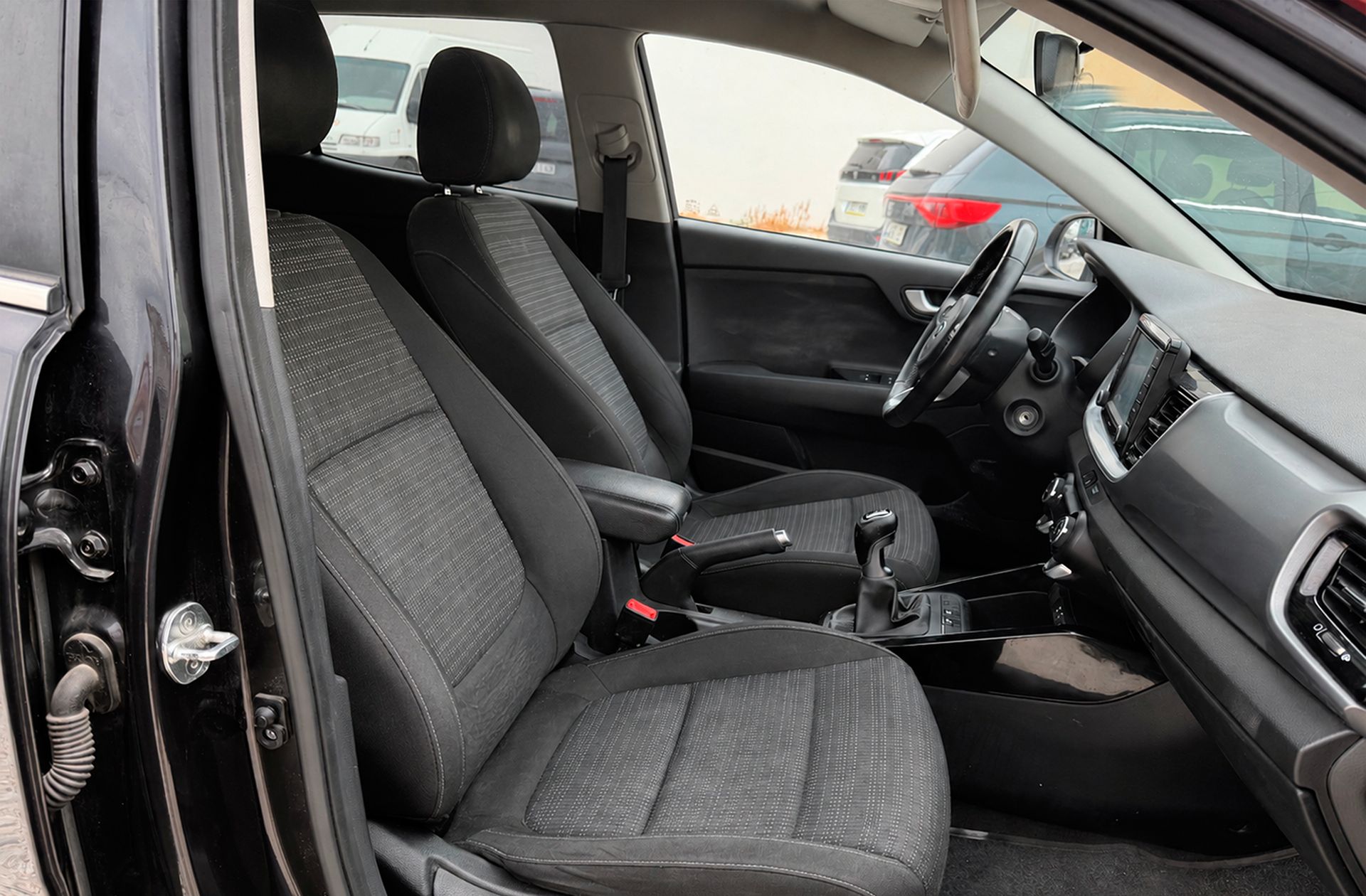 Kia Stonic 1.0 T-GDi Drive - foto 16