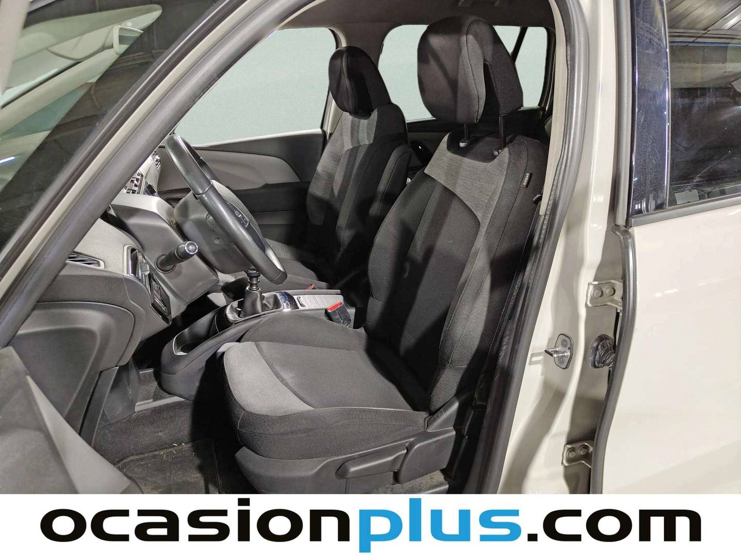 Foto asientos traseros Citroën Grand C4 Spacetourer Citroën Grand C4 Spacetourer BlueHDi 130 S&S Feel (130 CV) 7 Plazas