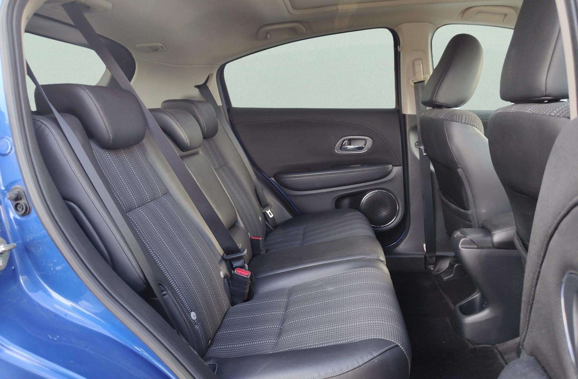Honda HR-V 1.6 i-DTEC Executive - foto 19