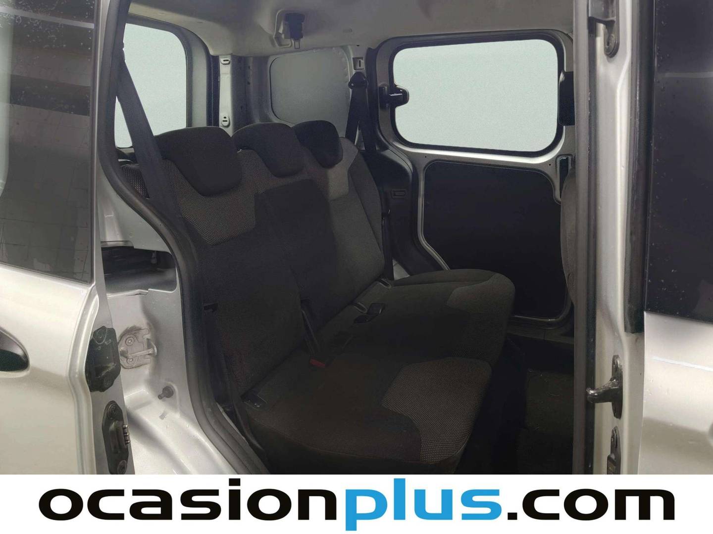 Foto asientos traseros Ford Tourneo Courier Ford Tourneo Courier 1.5 TDCi Ambiente (75 CV)