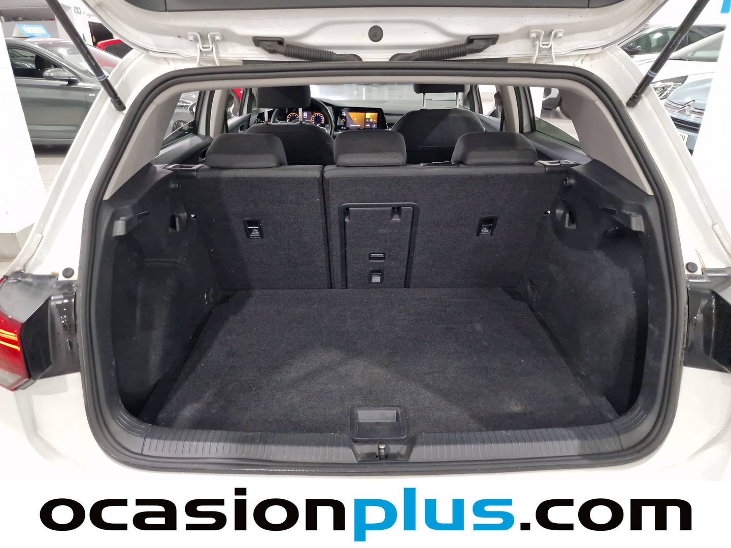 Fotos maletero Volkswagen Golf Volkswagen Golf Life 1.0 eTSI (110 CV) DSG