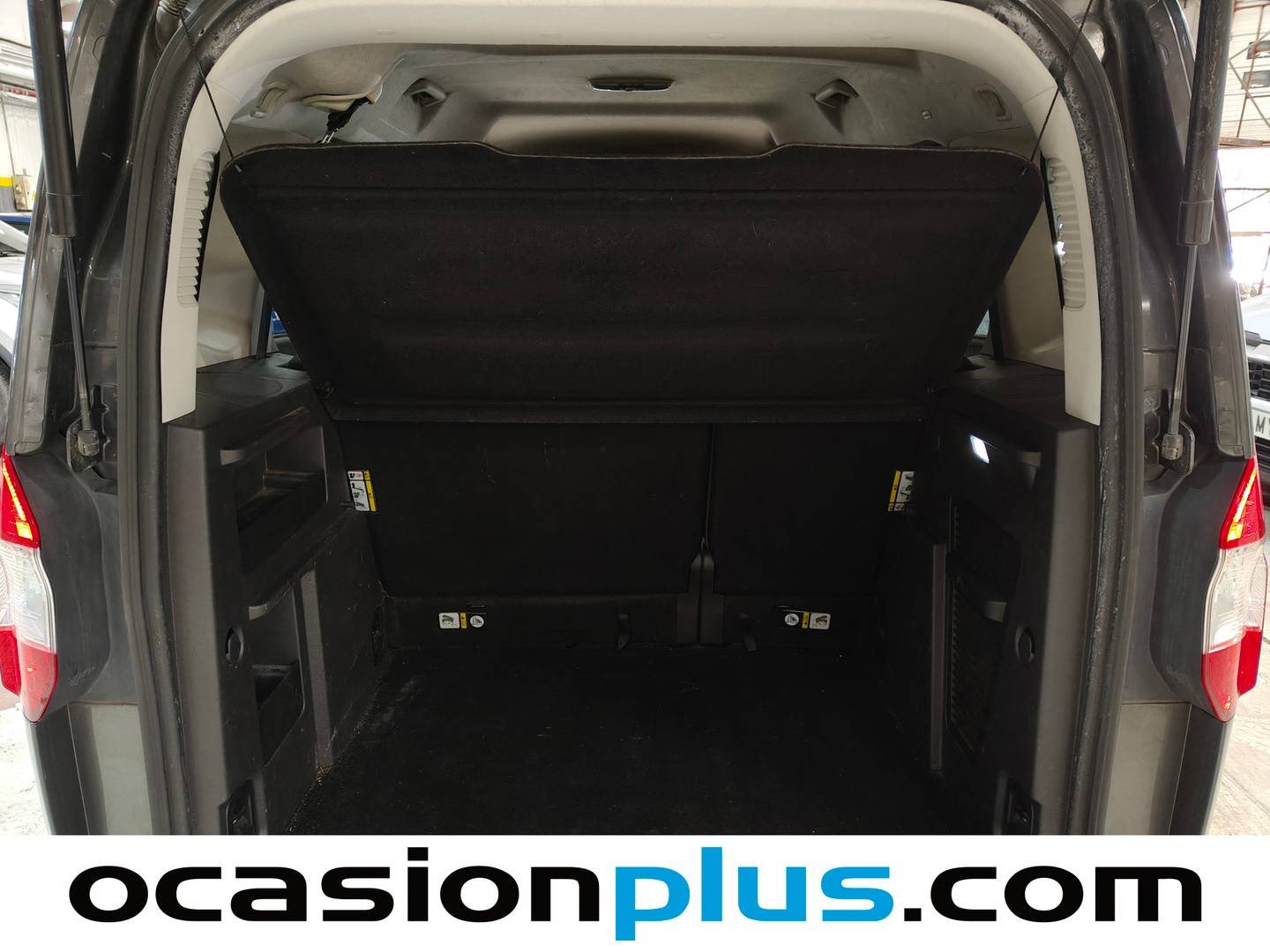 Foto Ford Tourneo Courier Ford Tourneo Courier 1.5 TDCi Titanium  (95 CV)