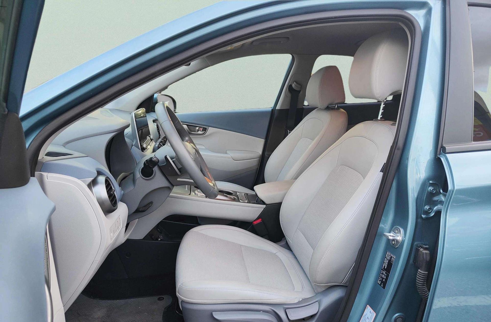 Hyundai Kona EV Tecno - foto 14