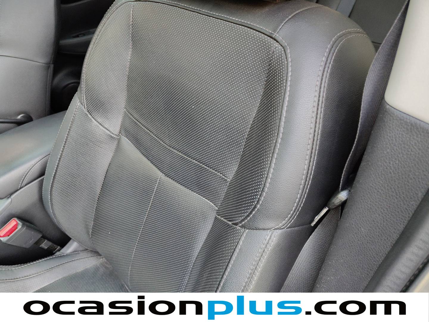 Extras y acabados del Nissan QASHQAI Nissan Qashqai 1.6 dCi S&S Tekna Premium 4x2 XTronic (130 CV)